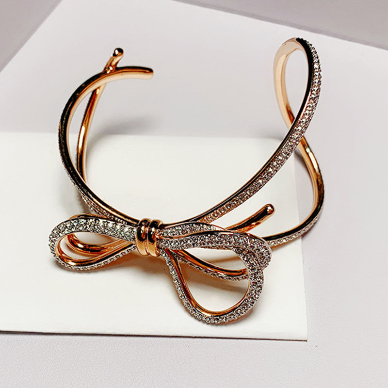 Rose gold bow bracelet