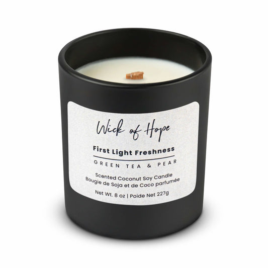 First Light Freshness Candle | Green Tea + Pear Fantasy