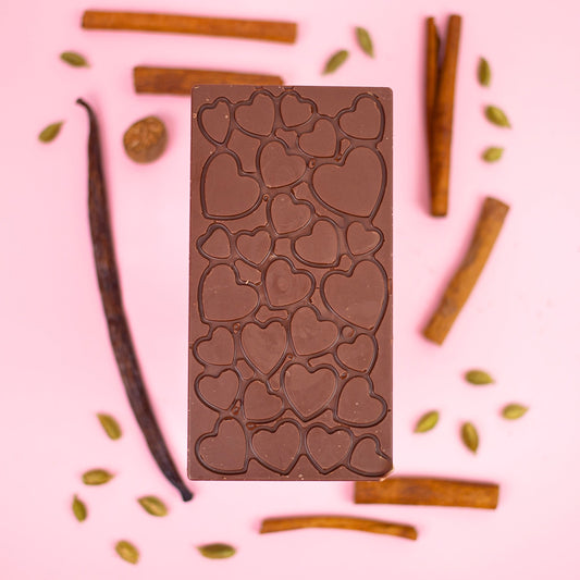 spiced kiss milk chocolate bar